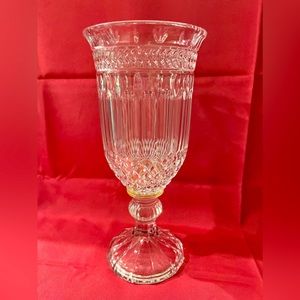 Shannon Crystal luxury Vase 24% lead Crystal Shinny and Gloss 14.15” Tall.